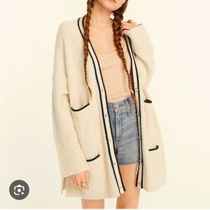 NWT J.Crew Relaxed Boucle Cardigan Sweater in Ivory and Navy: SZ XS/S